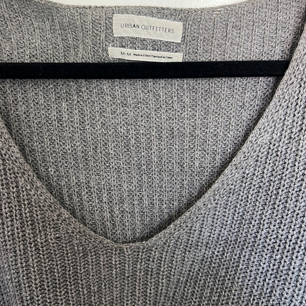 Grey sweater - Picture 3 of 3